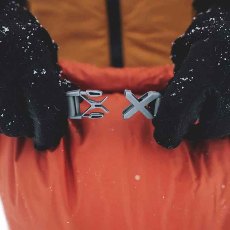 Lifesystems Sauskrepšys Lifeventure Stormlight DryBag 10l - Raudona