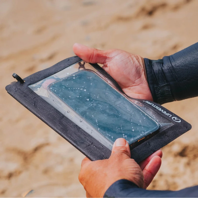 Jungtine Karalyste Lifeventure Atsparus vandeniui Phone Case Plus neperšlampamas maišelis