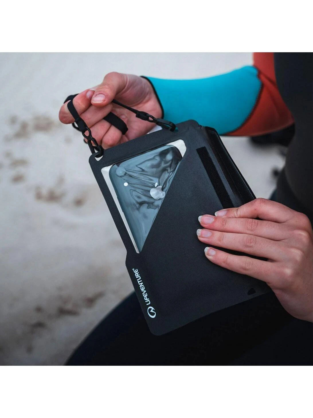 Neperšlampamas dėklas Lifeventure Atsparus vandeniui Phone Case