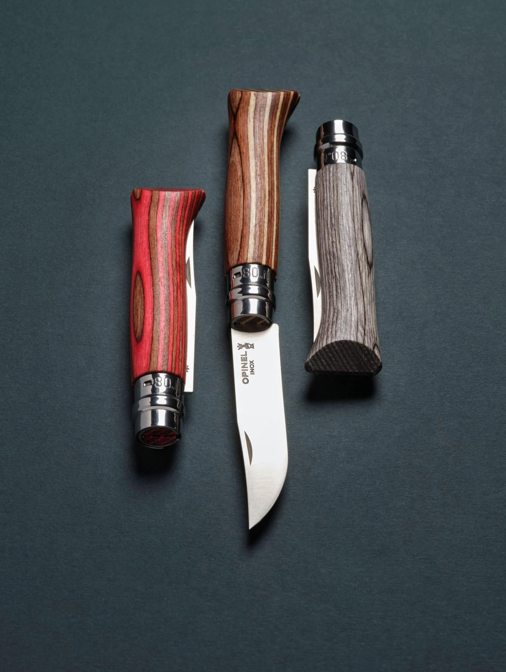 Peilis Opinel Nr.8 Laminated Brown nerūdijančio plieno ašmenimis ir ruda beržo rankena