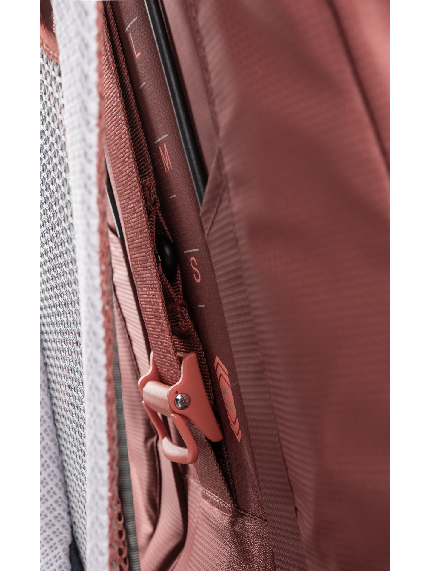 Turistinė kuprinė Deuter Futura Air Trek 45 +10 SL - Juoda