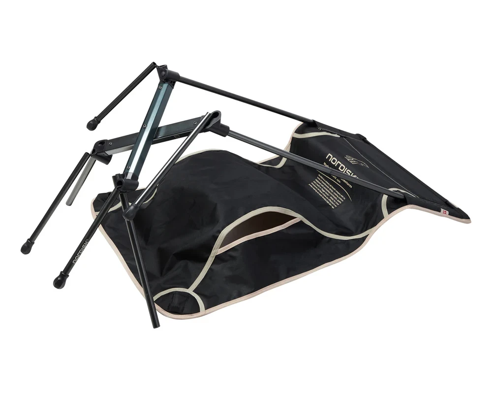 Danija Nordisk Kongelund Lounge Chair sandshell kėdė