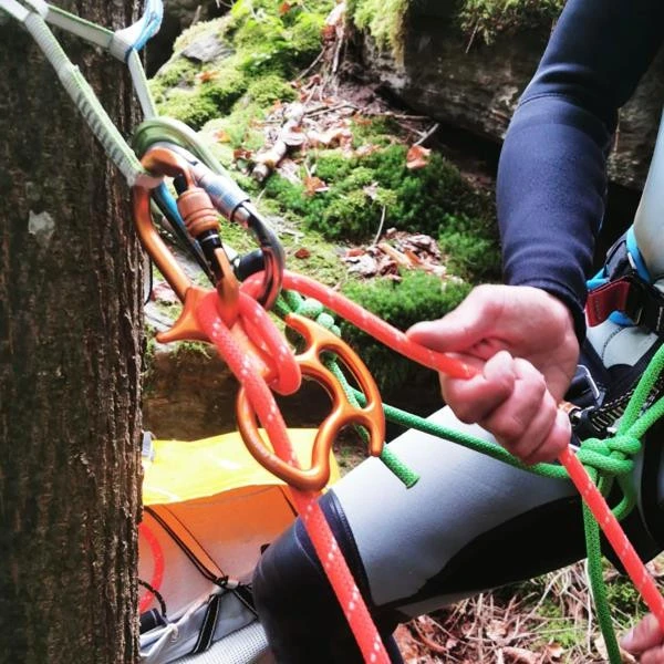 Italija KONG Oka-X canyoning nusileidimo įrenginys