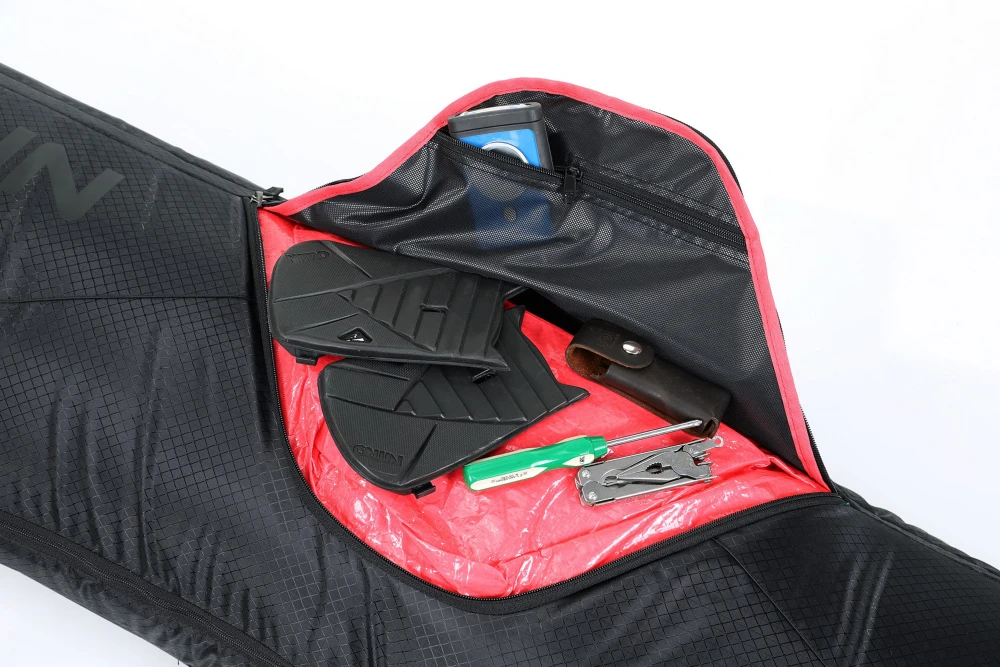 JAV NITRO Tracker Wheelie Board Bag 90 l snieglenčių dėklas su ratukais