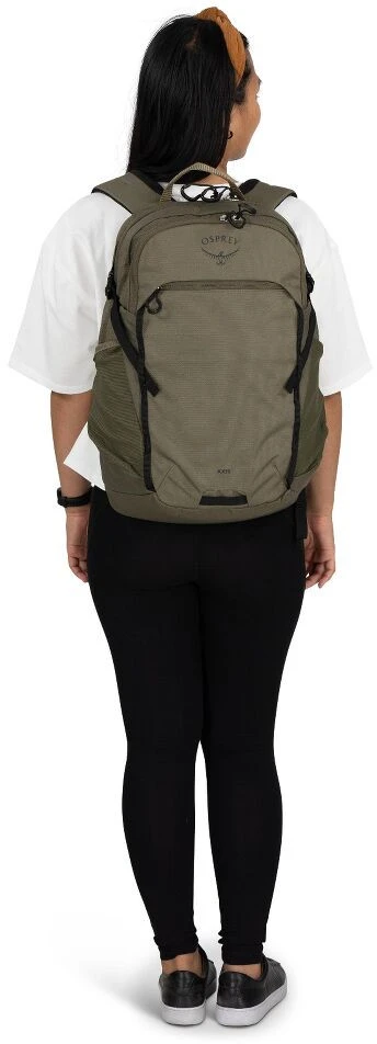 JAV Osprey Axis 24 L – kuprinė nešiojamajam kompiuteriui, Earl Pilkas