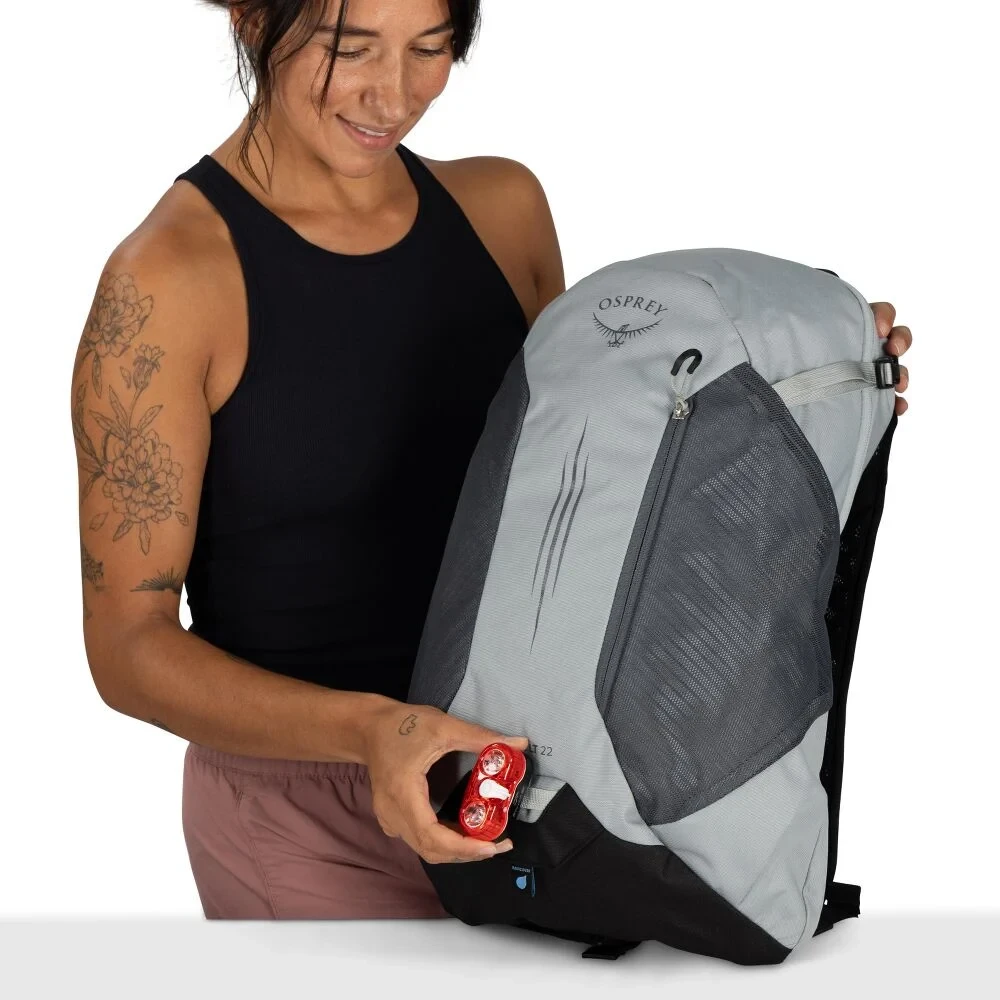 JAV Osprey Hikelite LT 22 Sidabrinis Lining – 22 l žygio kuprinė