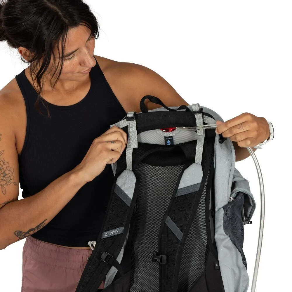 JAV Osprey Hikelite LT 22 Sidabrinis Lining – 22 l žygio kuprinė