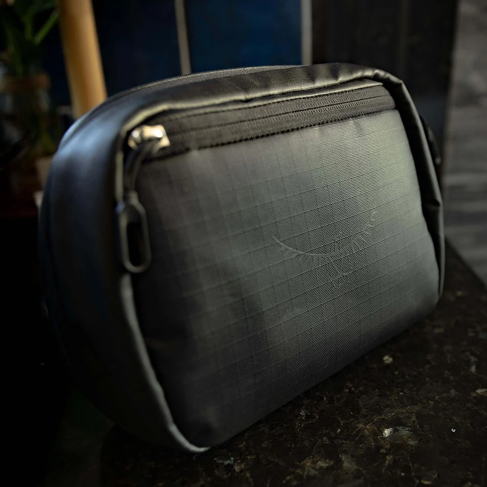 JAV Osprey Large Toiletry Kit raven juodas kosmetinė