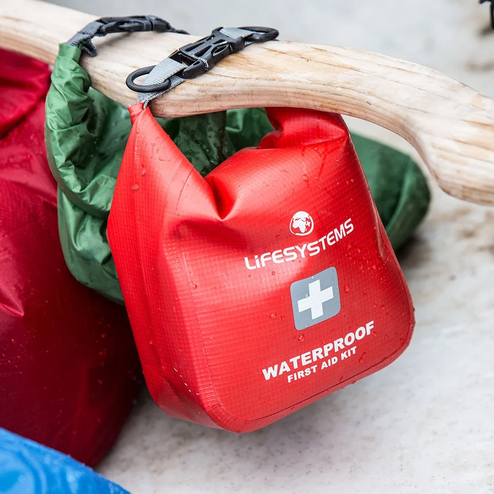 Neperšlampama vaistinėlė Lifesystems Atsparus vandeniui First Aid Kit
