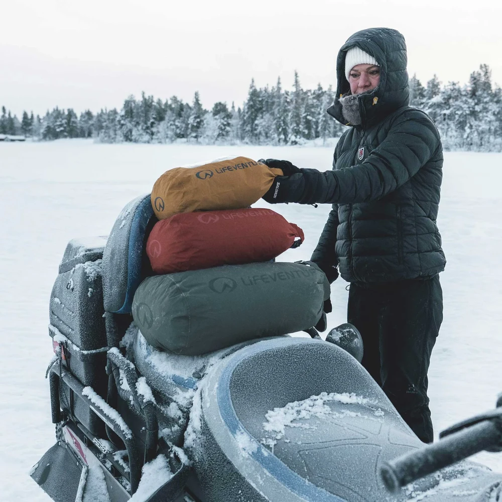 Jungtine Karalyste Lifeventure Stormlight Dry Bag 2L – itin lengvas vandeniui atsparus hermetinis krepšys