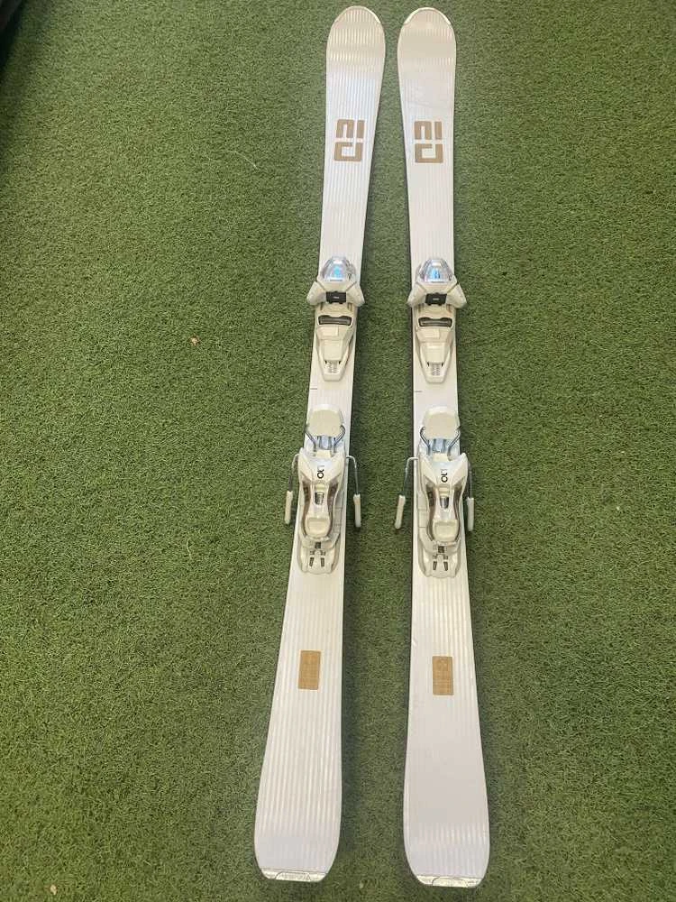 Šveicarija Kalnų slidės Stockli Orea Blanc + MC11 - 149 cm