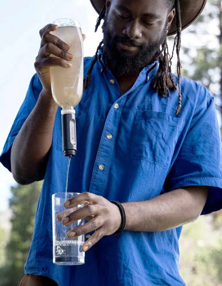 Gertuvė Life Straw „Lifestraw Peak“ serijos sulankstomas buteliukas su spaudimu, 650 ml, tamsiai pilkas