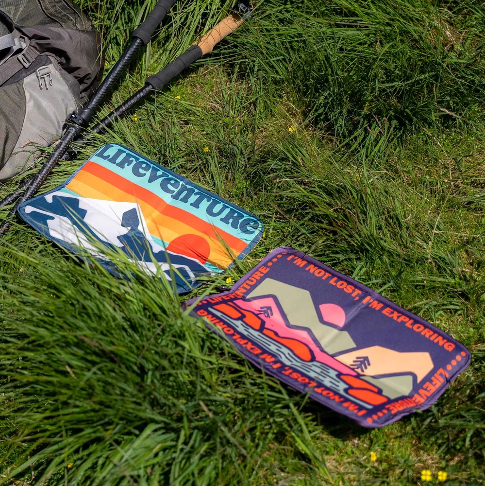 Lifeventure Sit Mat – sulankstomas turistinis sėdėjimo kilimėlis