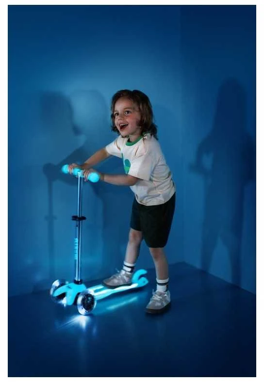 Mini Micro Deluxe Glow LED Plus Glacier Aqua paspirtukas