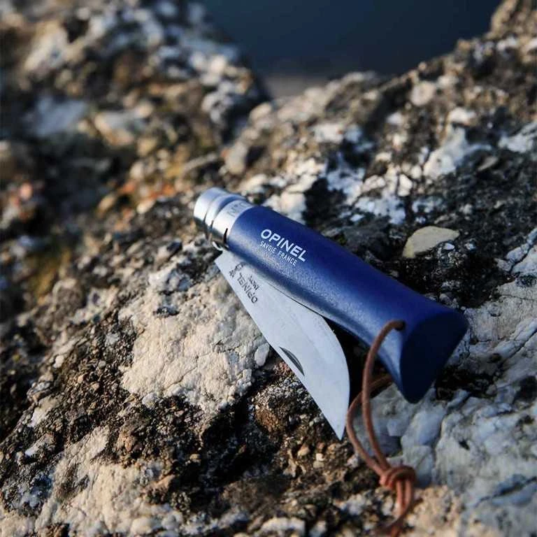 Opinel France Peilis su dirželiu Opinel Colorama 08 Inox Grab tamsiai mėlynas, su įdėklu