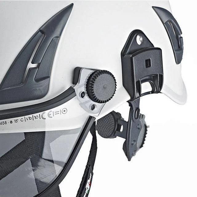 Kask Plasma AQ šalmas – šoninis vizieriaus tvirtinimas