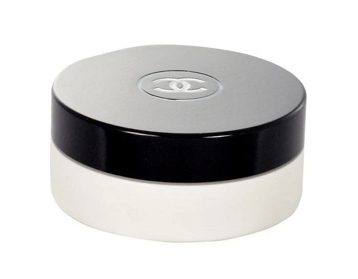 Chanel Hydra Beauty Nutrition maitininantis Lip Care maitinanti priemonė lūpoms, 10 g