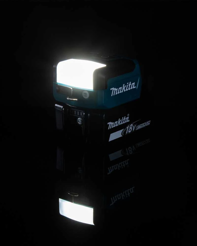 Makita Akumuliatorinis LXT® prožektorius DML817 14,4V / 18V • 300 lx