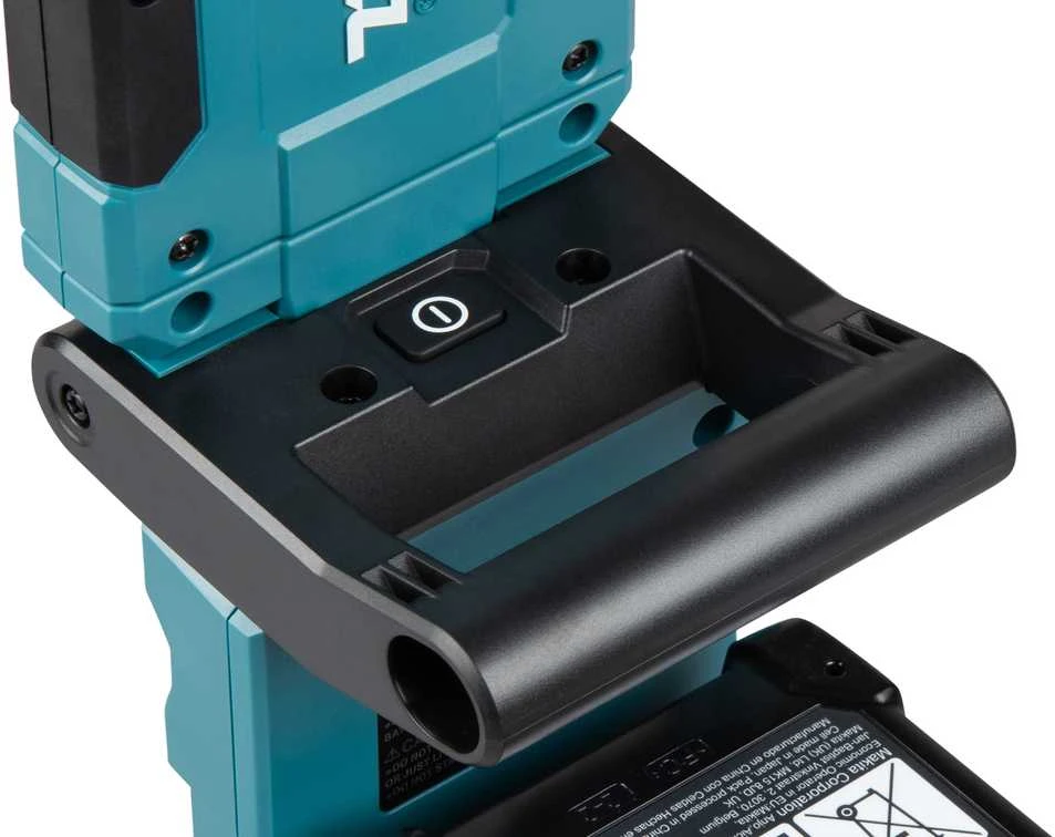 Makita Akumuliatorinis XGT® magnetinsi žibintas ML013G 40Vmax • 1750 lx • 1200 lm