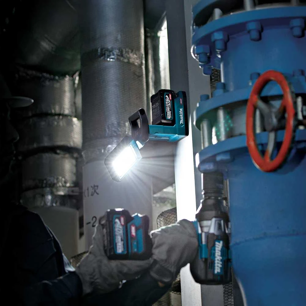 Makita Akumuliatorinis XGT® magnetinsi žibintas ML013G 40Vmax • 1750 lx • 1200 lm