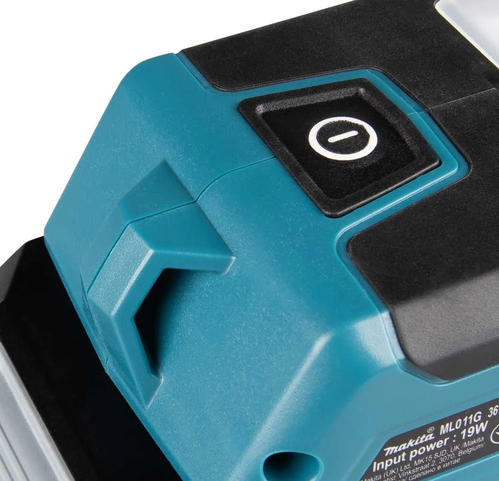 Makita Akumuliatorinis XGT® prožektorius ML011G 40Vmax • 300 lx