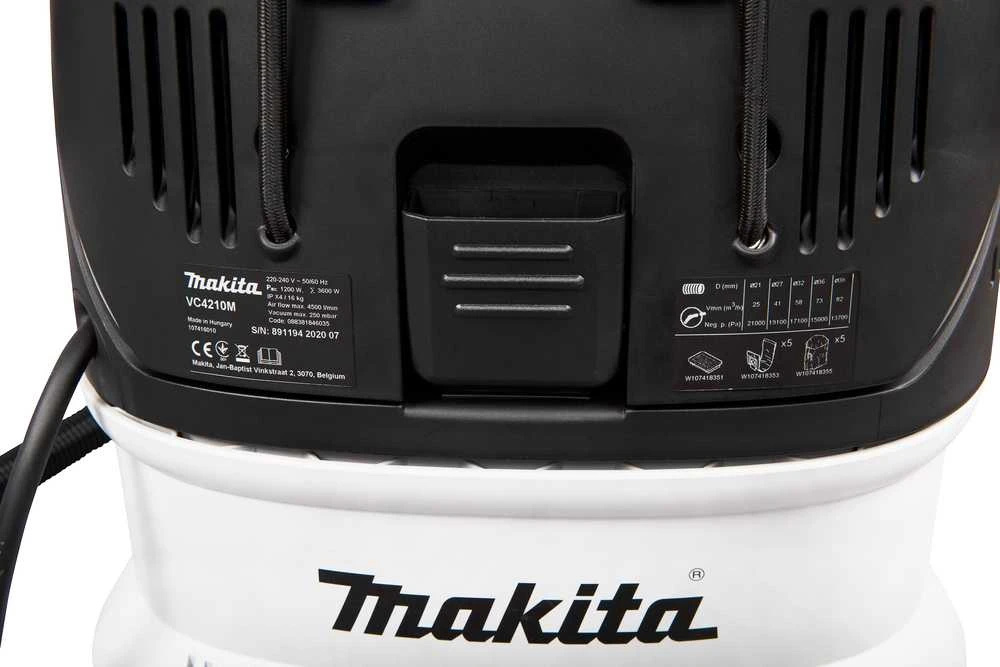 Makita dulkių siurblys (šlapiai/sausai) VC4210M, 1200 W, 42 l, 250mbar, darbo prietaiso įjungimas iki 2400 W