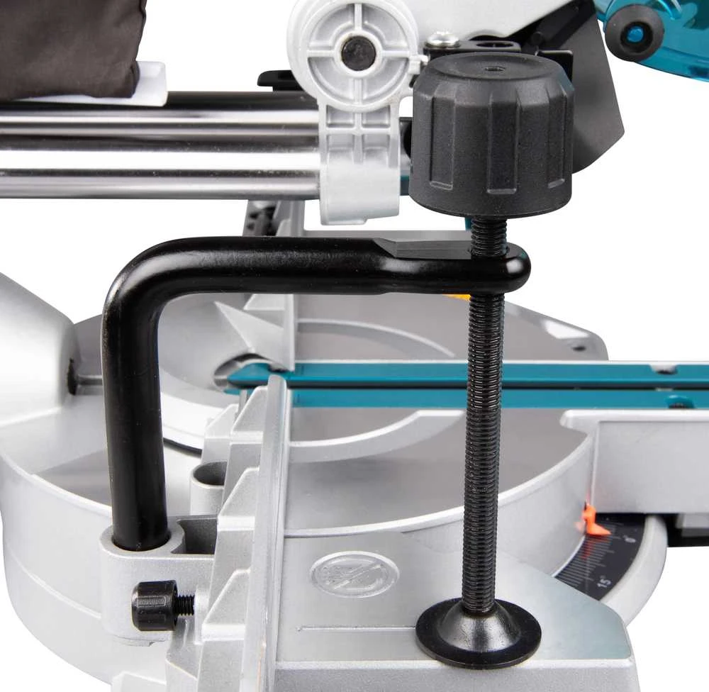 Medžio pjovimo staklės MAKITA LS0816F 1200 W