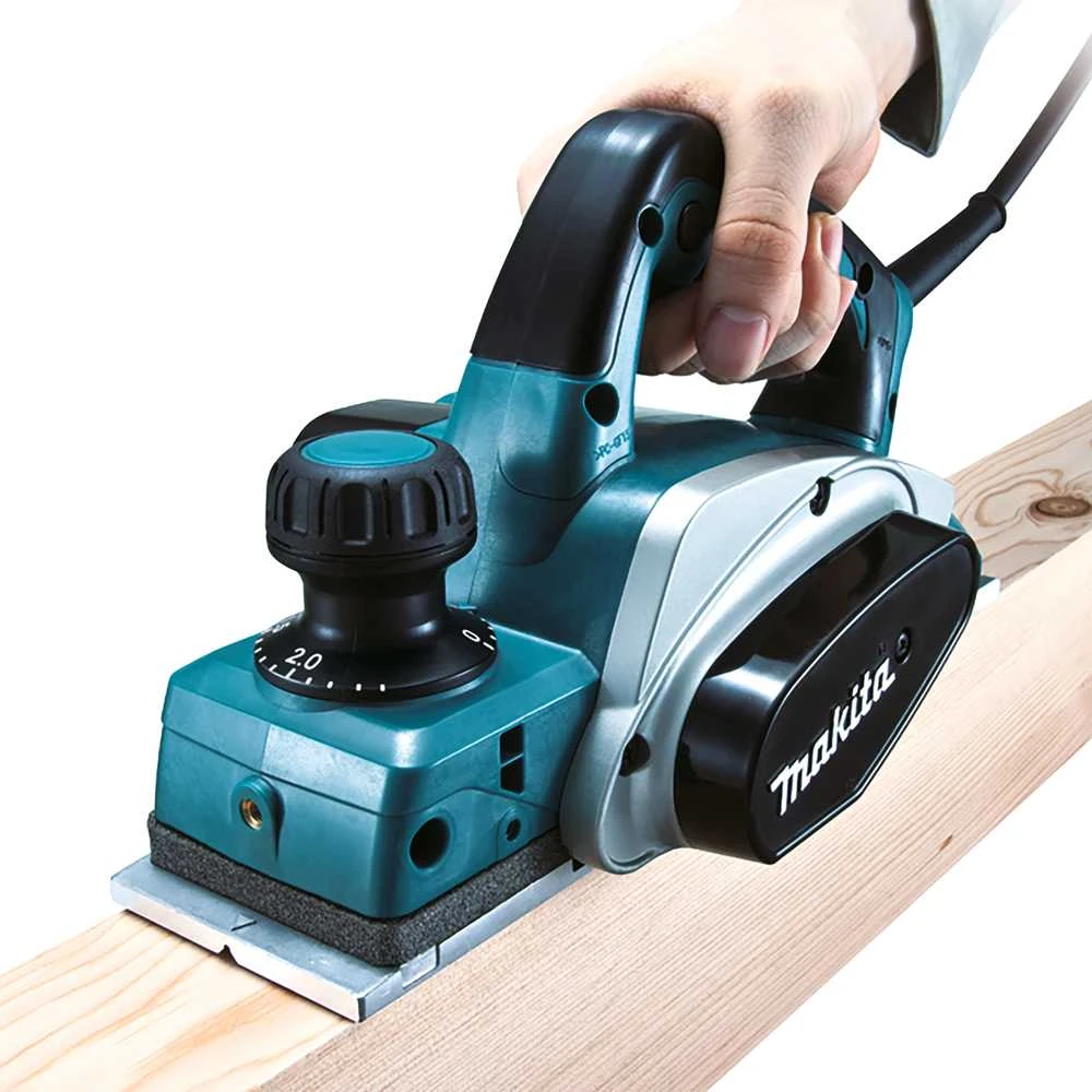 Makita Elektrinis oblius KP0800 82 mm