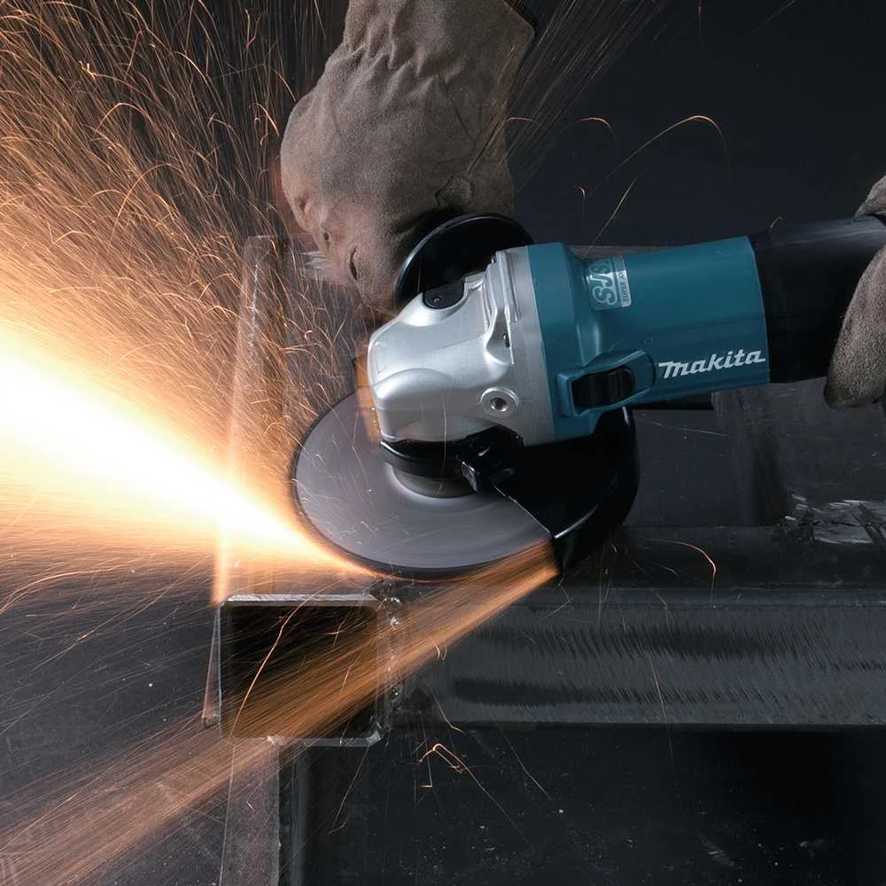 Makita Kampinis šlifuoklis GA6040C 150 mm