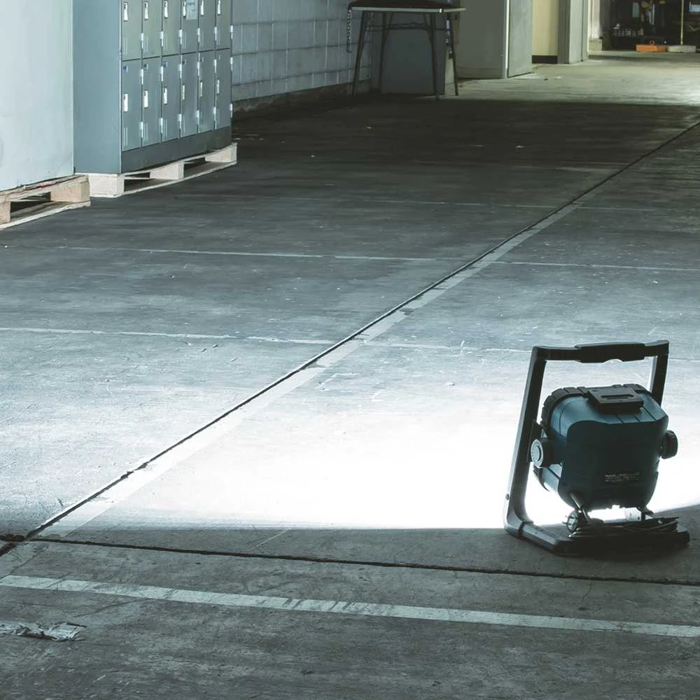 Makita LED prožektorius DML805 18V/230V