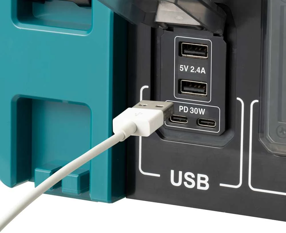 Makita Maitinimo stotelė-įtampos keitiklis BAC01 DC/AC • 1400 W