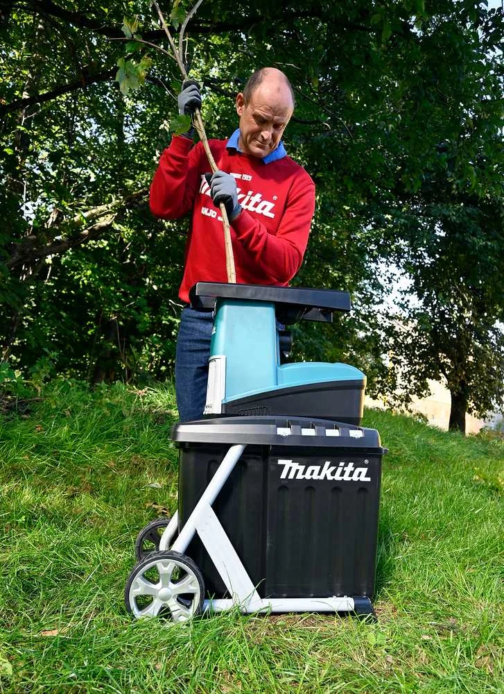 Makita Šakų smulkintuvas UD2500