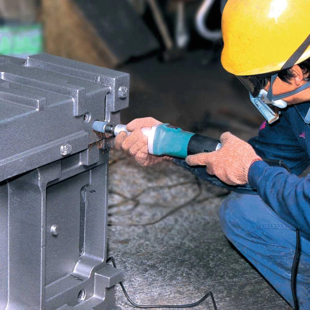 Makita Tiesinis šlifuoklis GD0800C 6-(8) mm