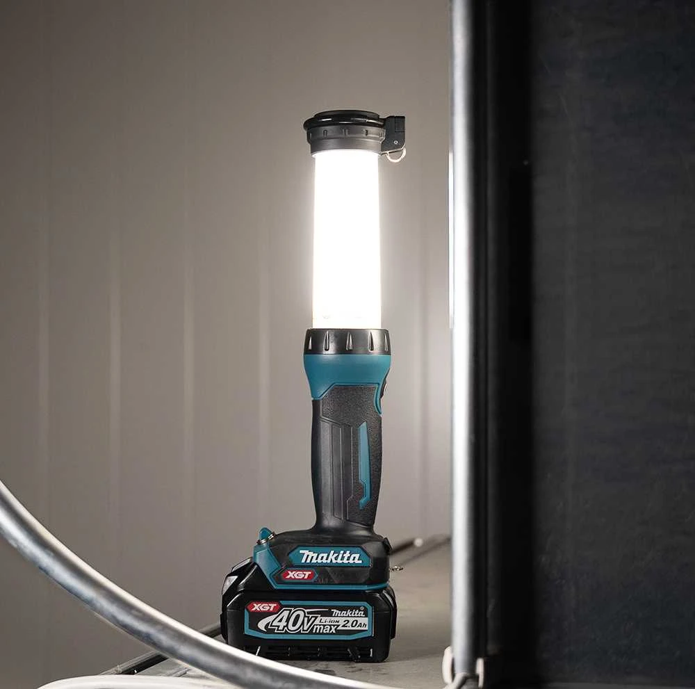 Makita XGT® Akumuliatorinis LED žibintas ML002G XGT® • 40Vmax • 130-710 lm • 340-1900 lx
