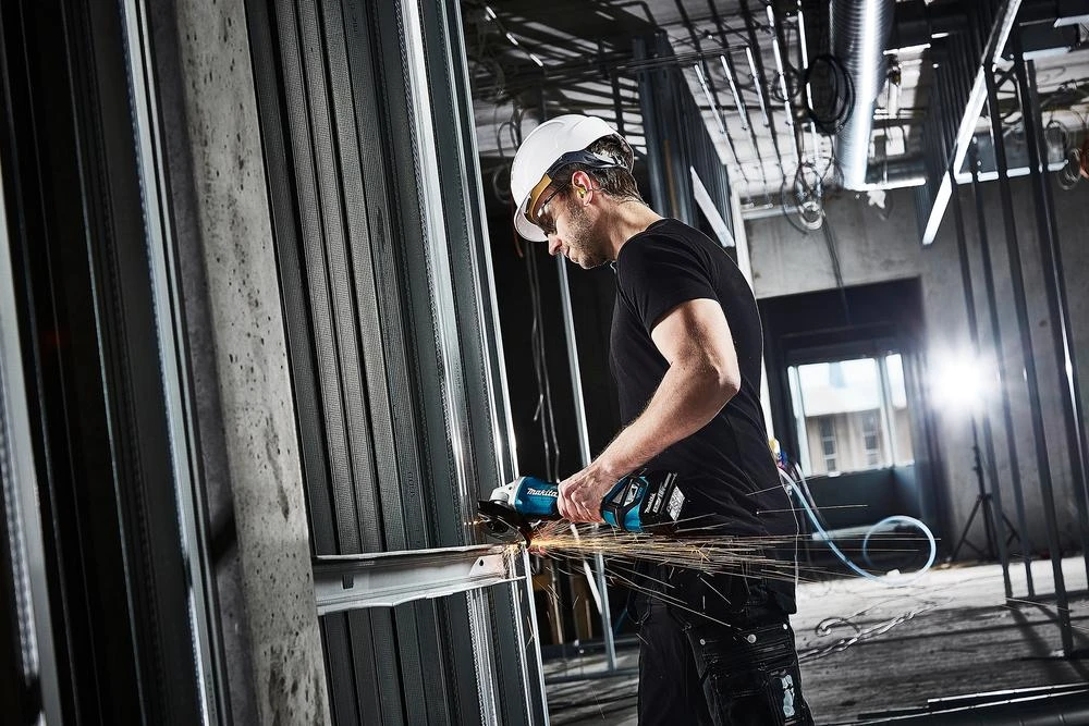 Makita DGA518ZU Akumuliatorinis kampinis šlifuoklis, greičio reguliavimas 3000-8500min-1, 18V, ø125mm, "paddle" jungiklis, AWS, Be akumuliatorių ir kroviklio!