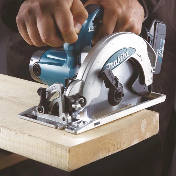 Makita DSS610RTJ Akumuliatorinis diskinis pjūklas, 18 V, 2x 5,0 Ah Li-ion, 57 mm, ø165x20mm 24T, 3,5kg, MAKPACK