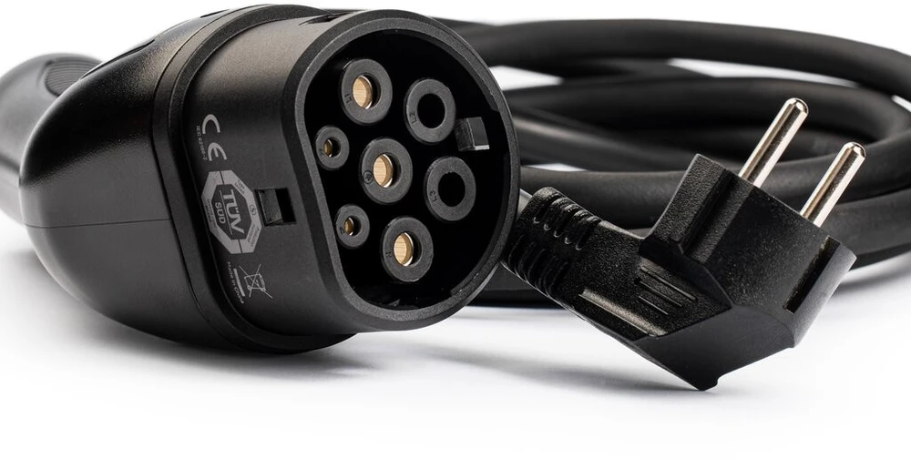 Elektromobilių įkroviklis Reach PEVC8 220V Type2 16A 3.5kW 5.0m