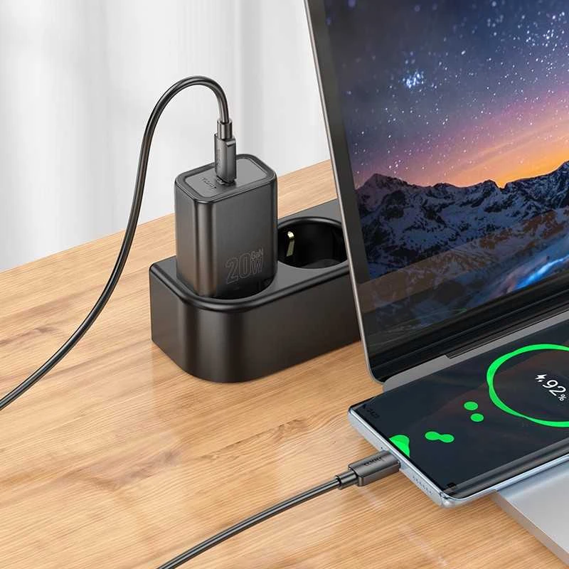 Įkroviklis Hoco N60 20W GaN USB-C + USB-C to USB-C cable 1.0m juodas