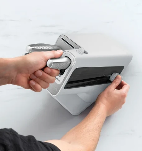 Ninja Kitchen StaySharp nerūdijančio plieno 6 dalių peilių rinkinys + baltas peilių laikymo blokas - K62006EUWH aprašymas - Prekės nuotrauka Ninja Kitchen StaySharp nerūdijančio plieno 6 dalių peilių rinkinys + baltas peilių laikymo blokas - K62006EUWH aprašymas - Prekės nuotrauka