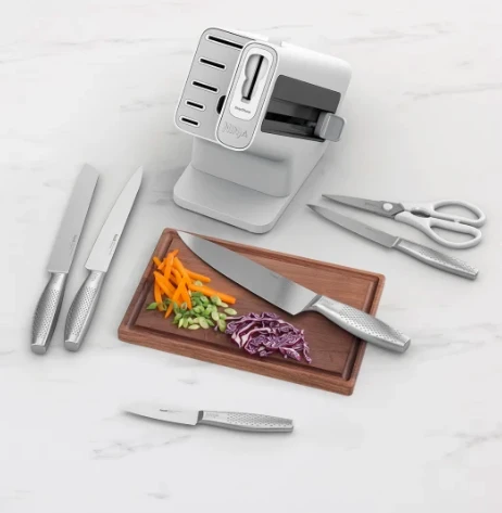 Ninja Kitchen StaySharp nerūdijančio plieno 6 dalių peilių rinkinys + baltas peilių laikymo blokas - K62006EUWH aprašymas - Prekės nuotrauka Ninja Kitchen StaySharp nerūdijančio plieno 6 dalių peilių rinkinys + baltas peilių laikymo blokas - K62006EUWH aprašymas - Prekės nuotrauka