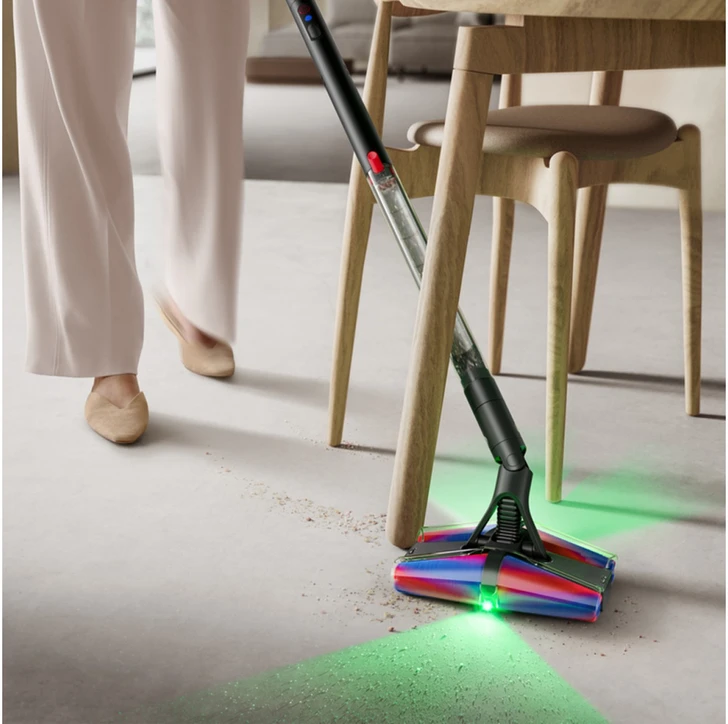 Kompaktiškiausias dulkių siurblys Dyson PencilVac Fluffycones