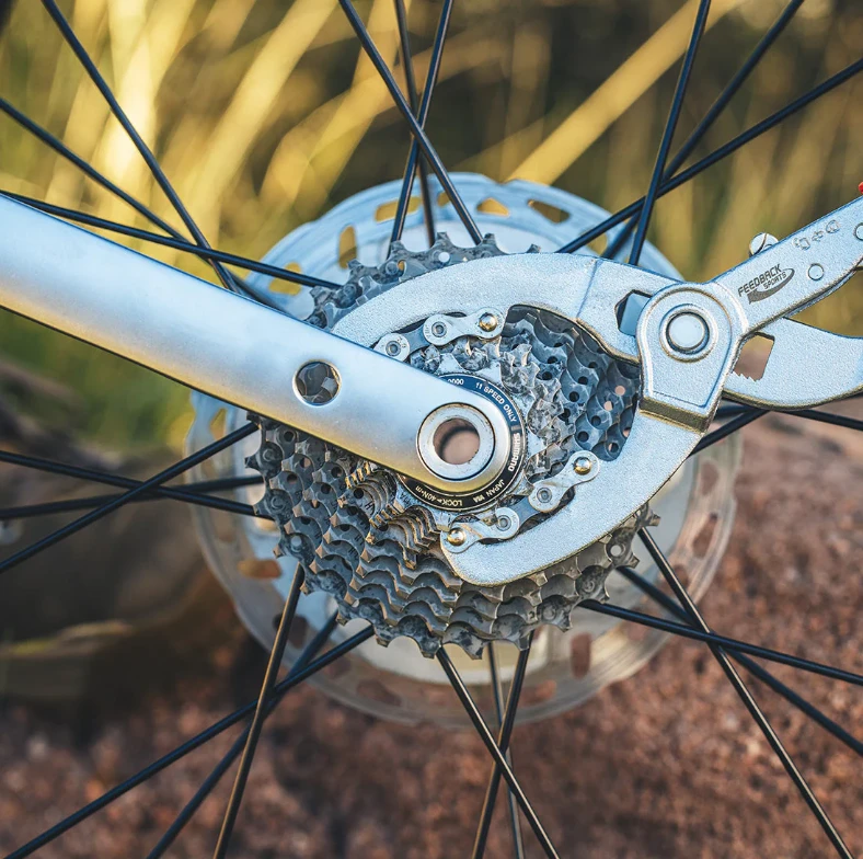 FEEDBACK SPORTS Bottom Bracket + Lockring raktas