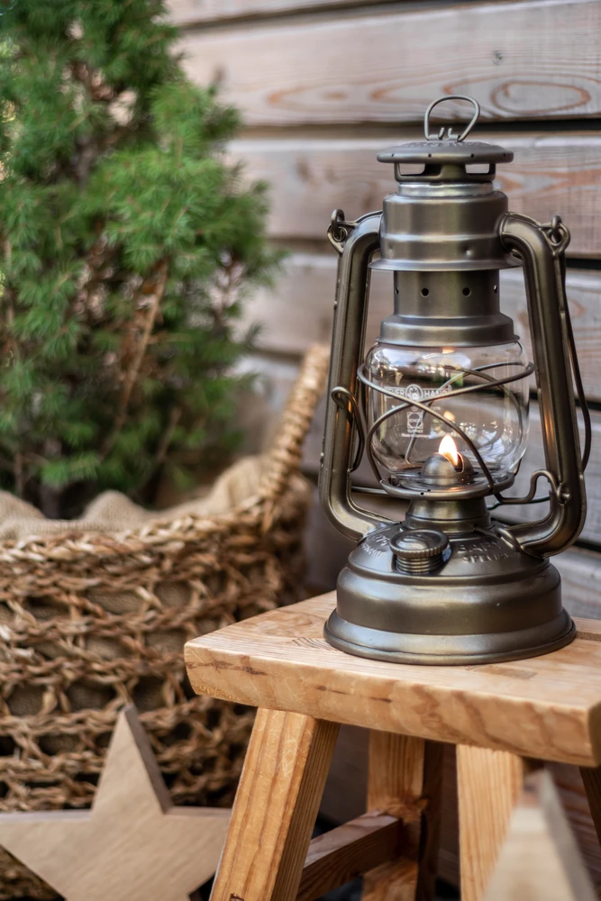 Žibintas Feuerhand Hurricane Lantern 276 - Bronze