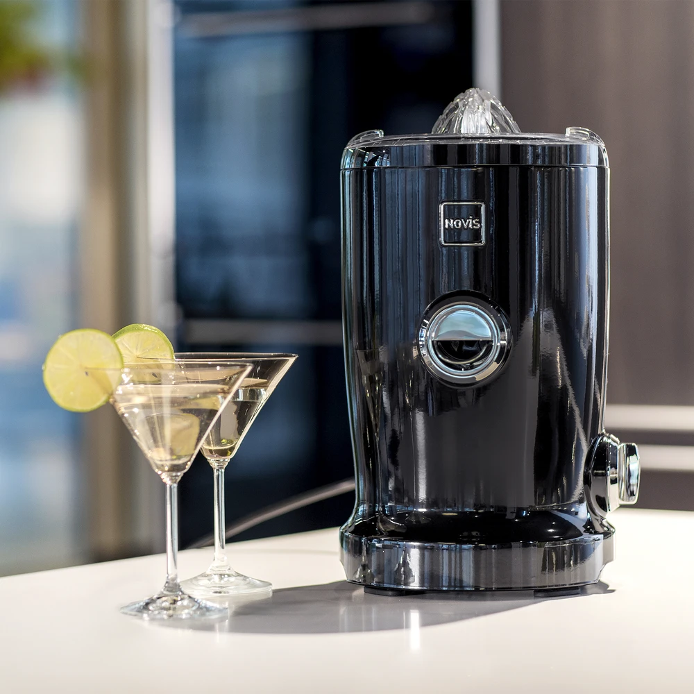 Sulčiaspaudė NOVIS Vita Juicer SX-3 VDE, juoda