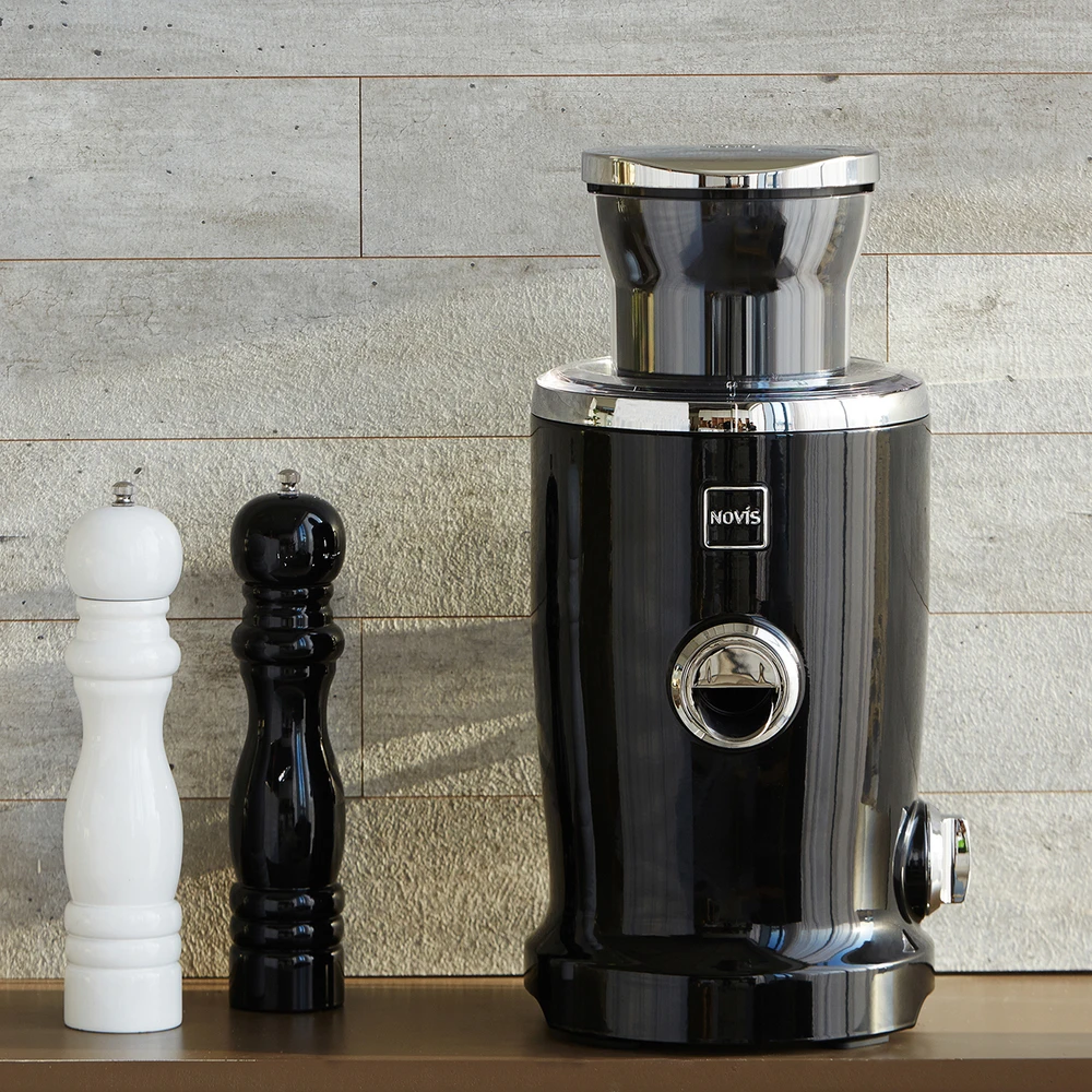 Sulčiaspaudė NOVIS Vita Juicer SX-3 VDE, juoda