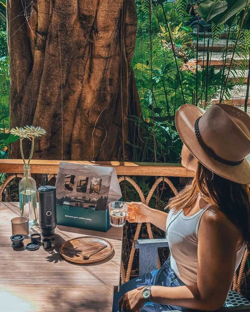 OUTIN NANO rankinis espresso kavos aparatas, pilka (Ekspozicinė prekė)