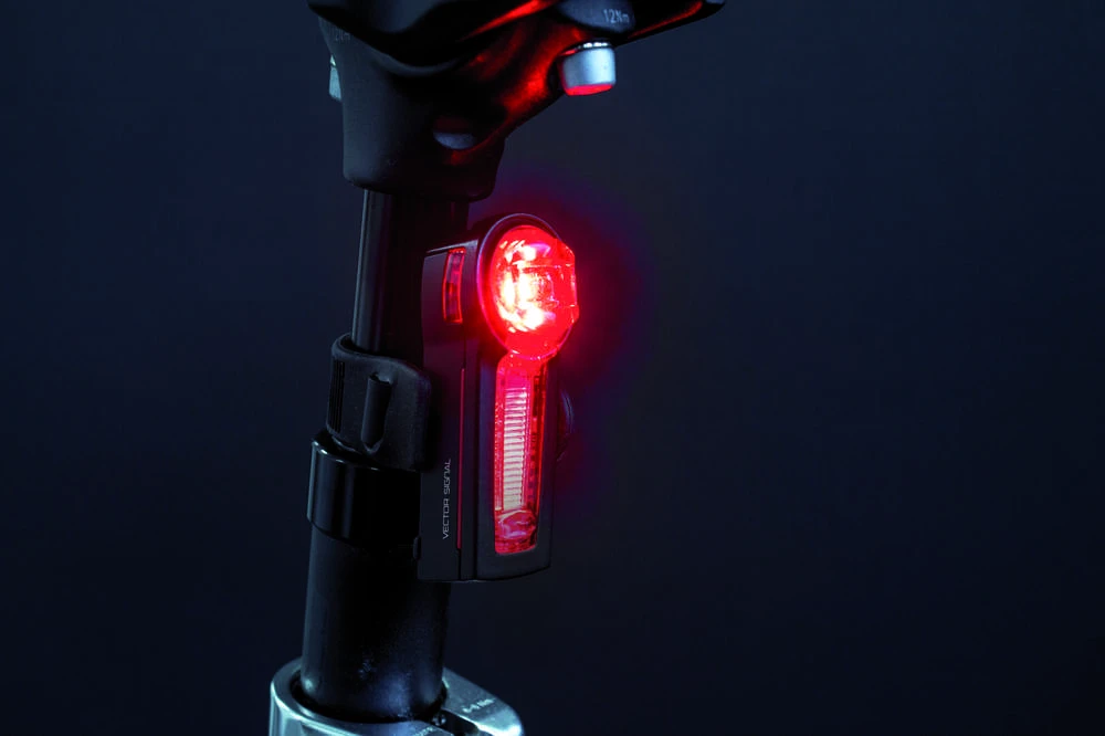 Galinė lempa Trelock LS 740 I-GO VECTOR REAR SIGNAL