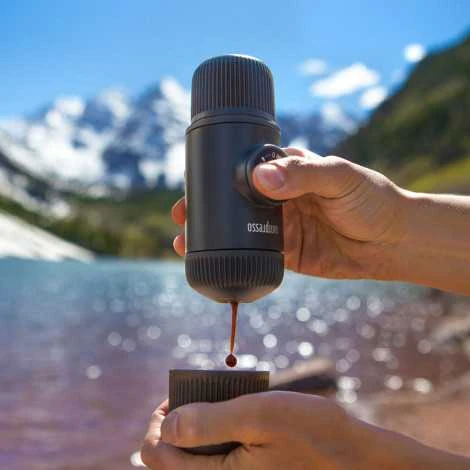 Rankinis maltos kavos aparatas su dėklu ir adapteriu Wacaco Nanopresso, Pilkas
