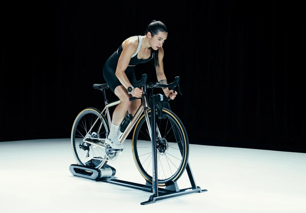Wahoo KICKR ROLLR Smart Trainer dviračių treniruoklis