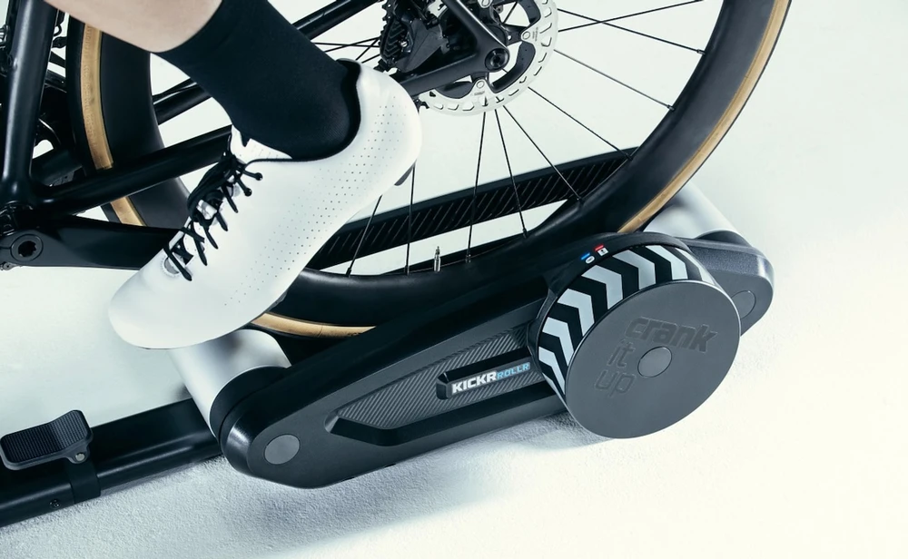 Wahoo KICKR ROLLR Smart Trainer dviračių treniruoklis